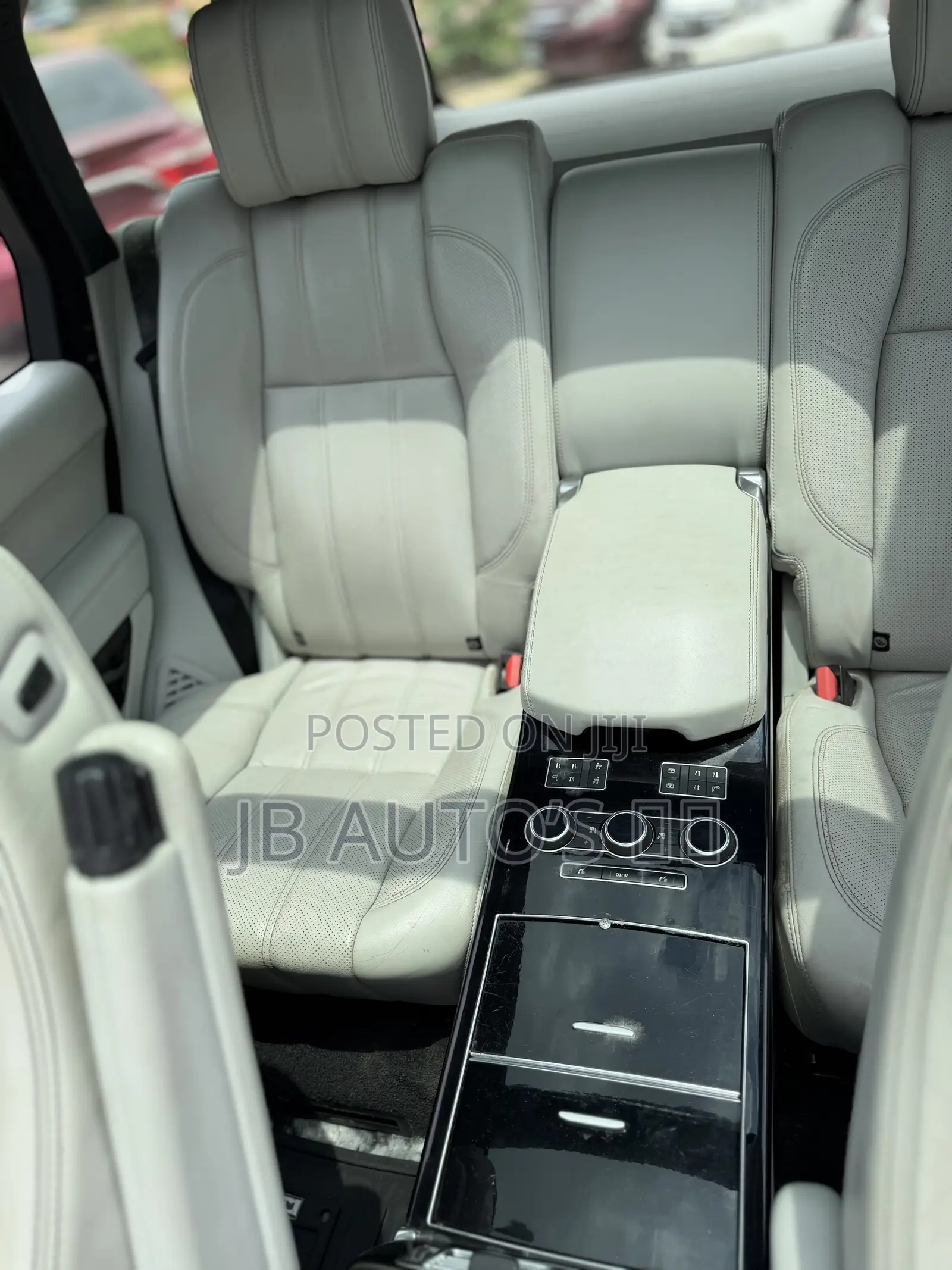 Land Rover Range Rover Vogue 2014 Black