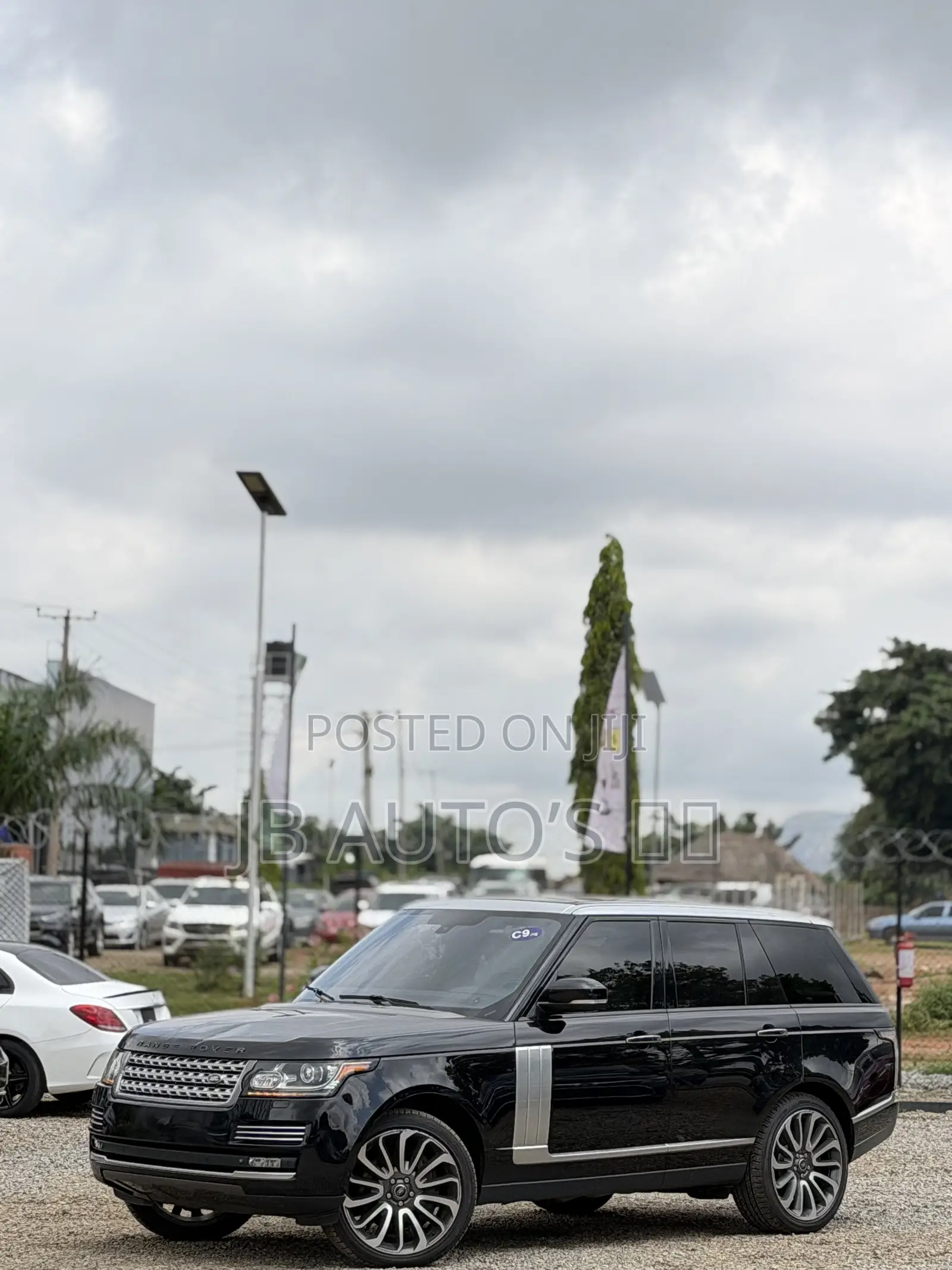 Land Rover Range Rover Vogue 2014 Black