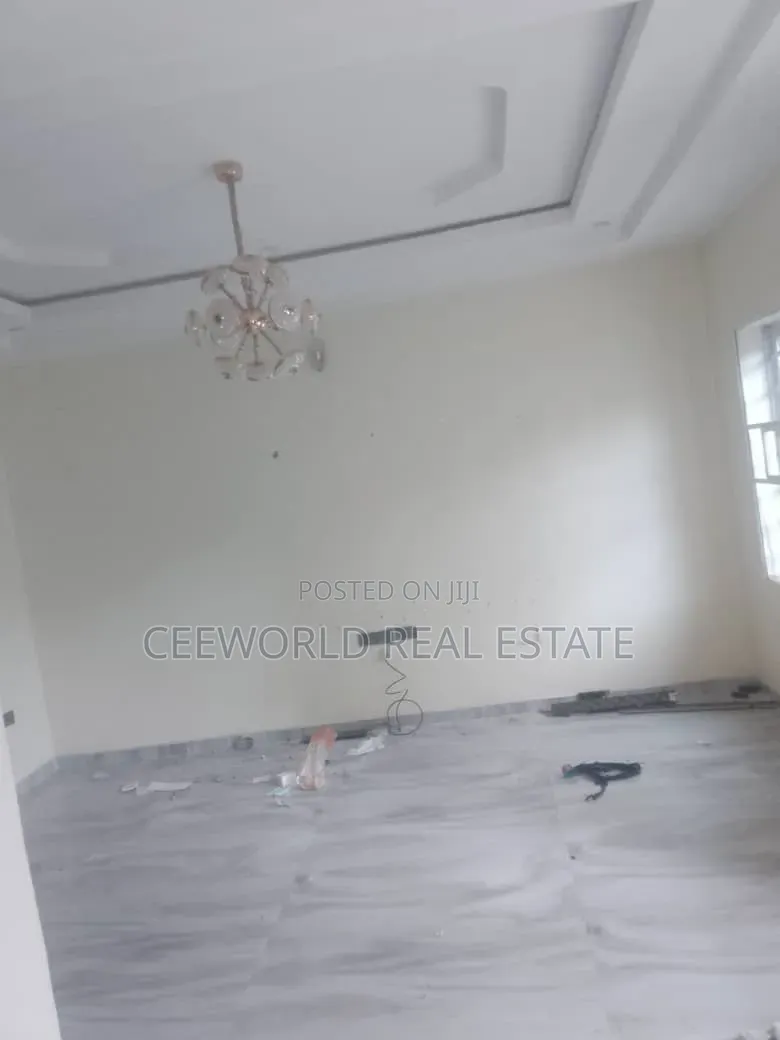2bdrm Duplex in Akoto Estate Elebu, Akala Express for rent