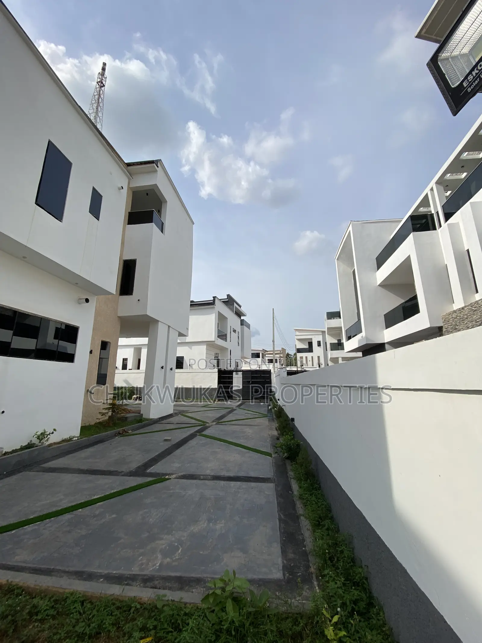 5bdrm Duplex in Crystal Court Estate, Enugu for sale