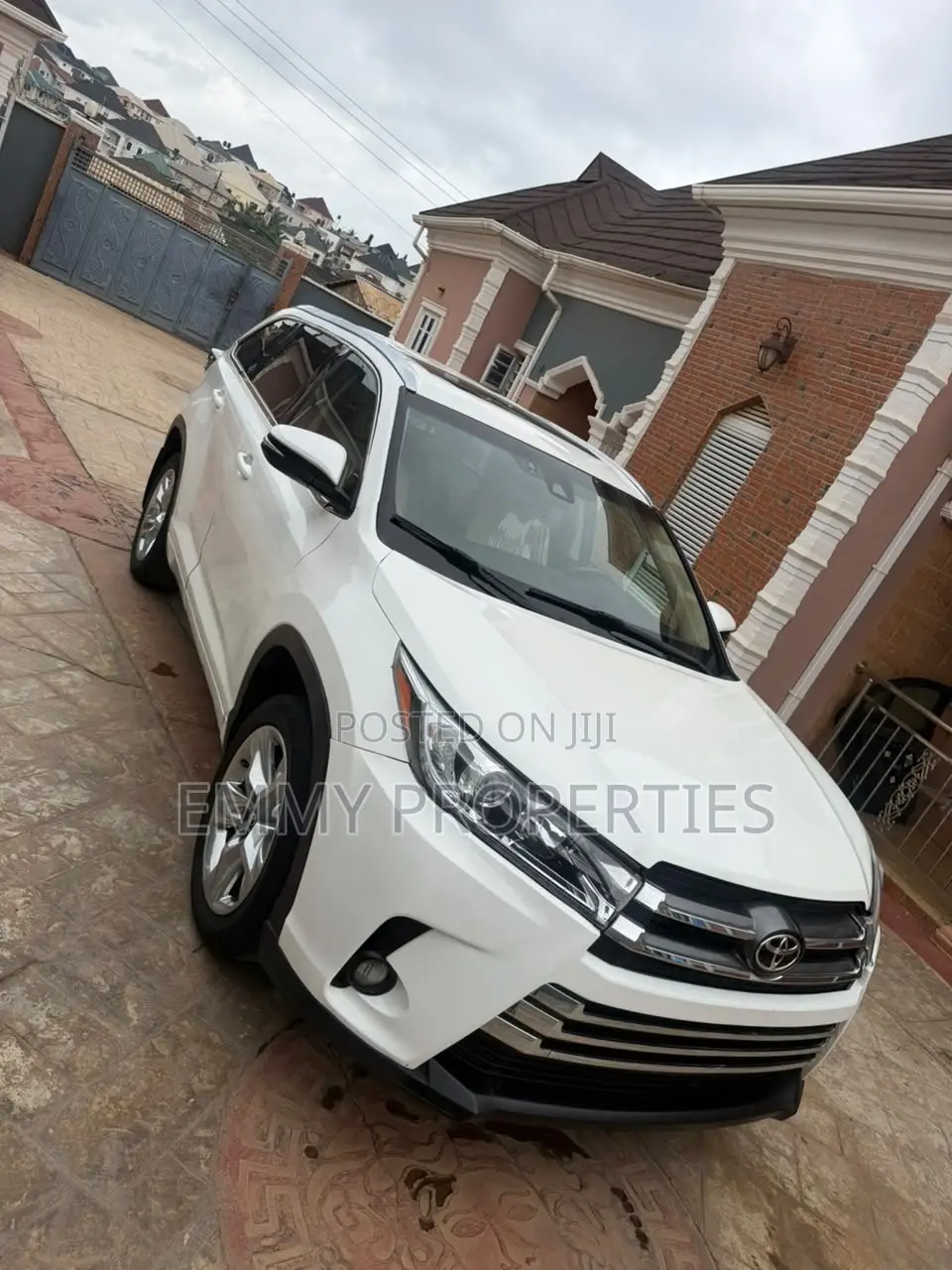 Toyota Highlander XLE 2019 White