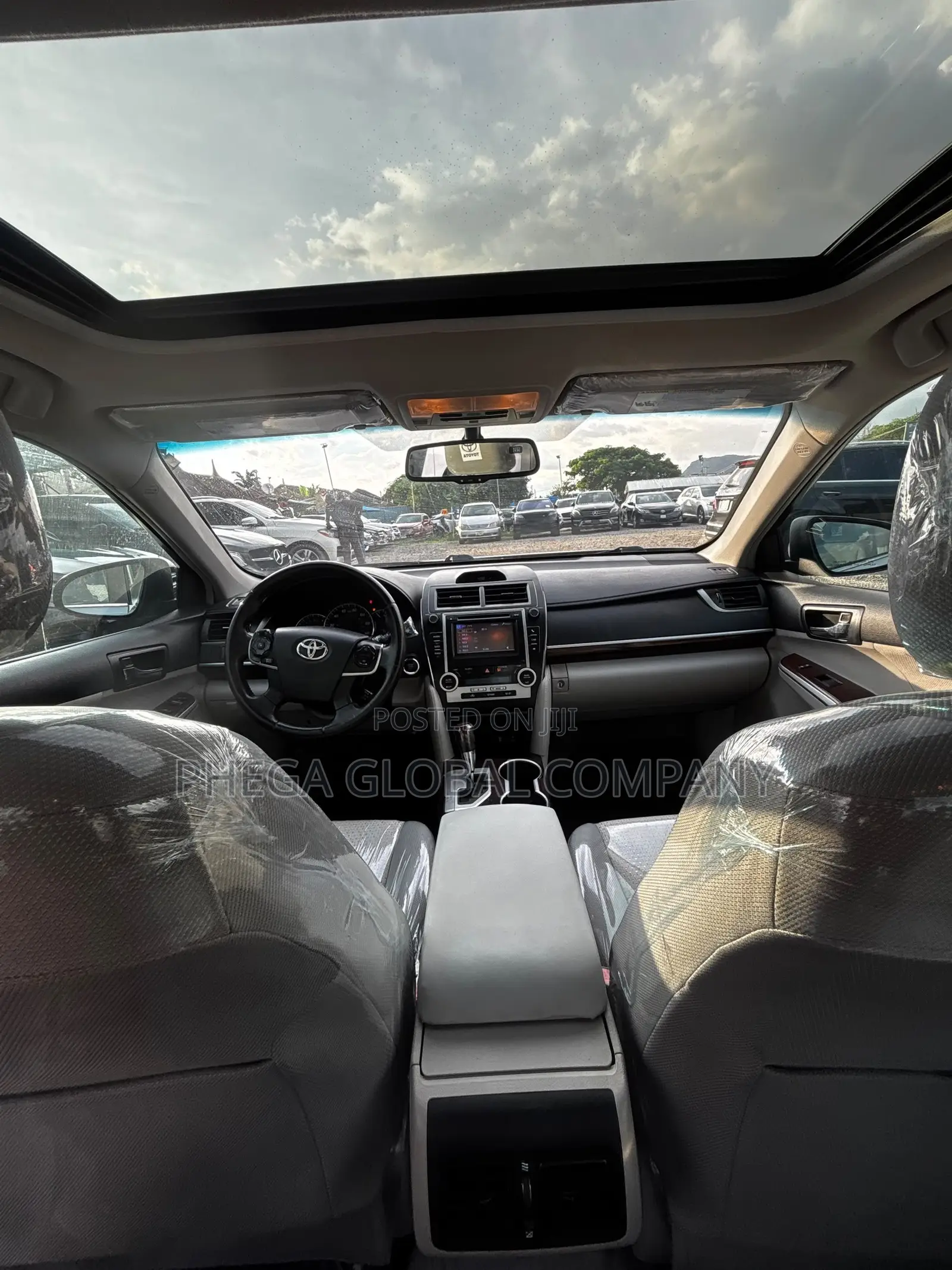 Toyota Camry XLE 4dr Sedan (2.5L 4cyl 6A) 2013 Silver