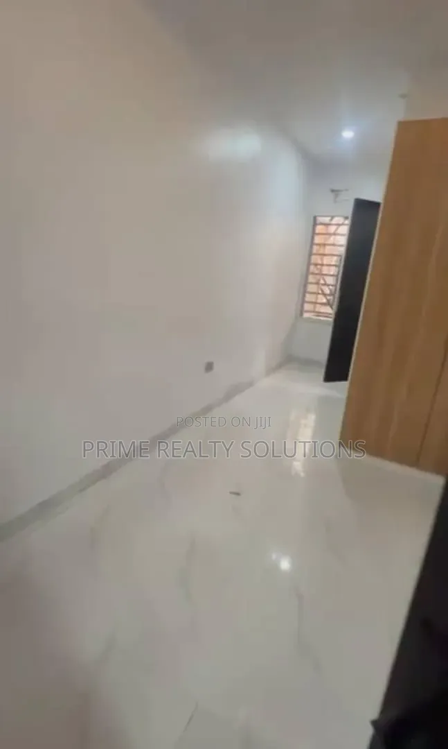 1bdrm Shared Apartment in Lekki Expressway for rent