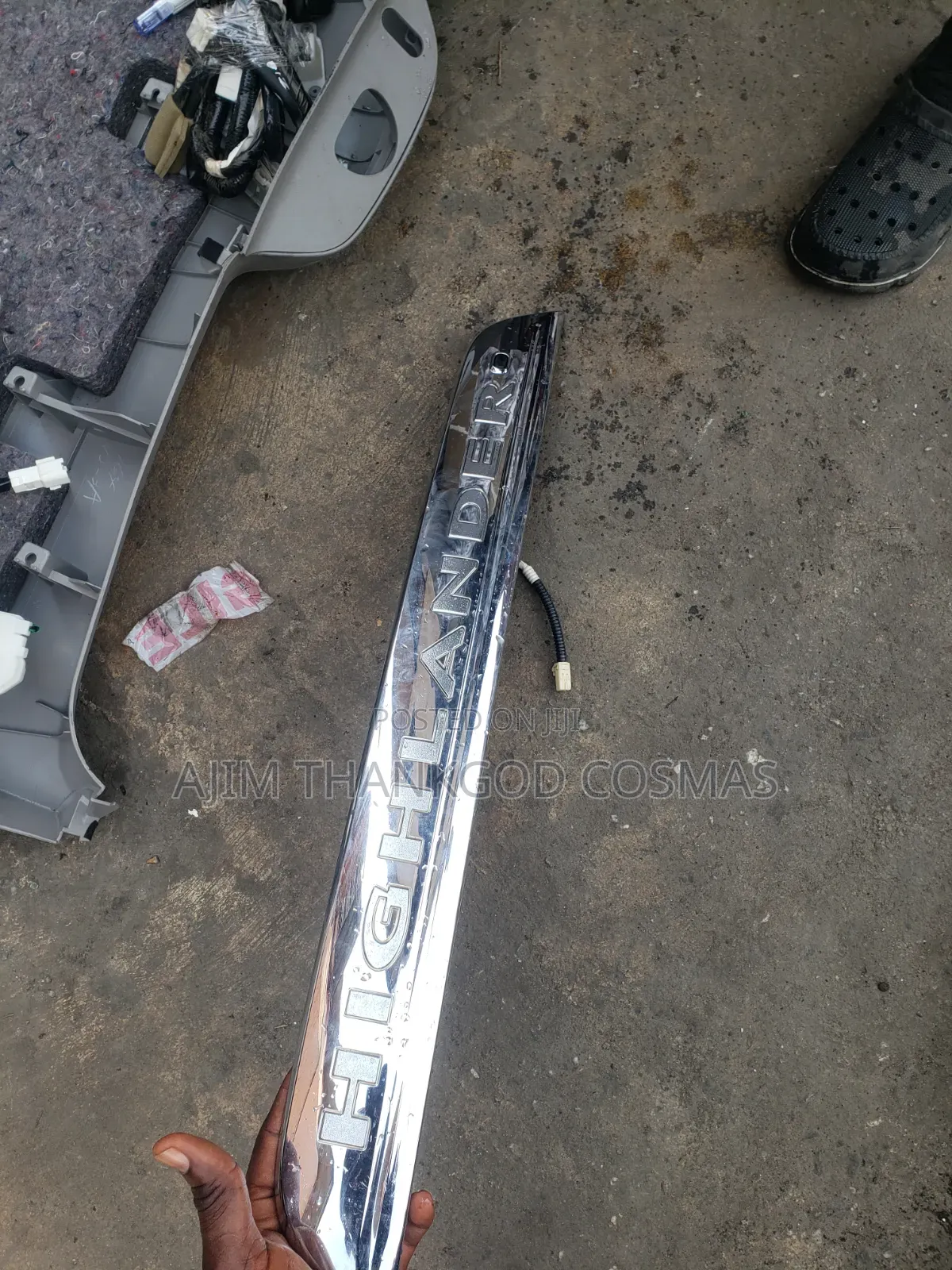 Boot Chrome Toyota Highlander 2010-2013 Sensor Type