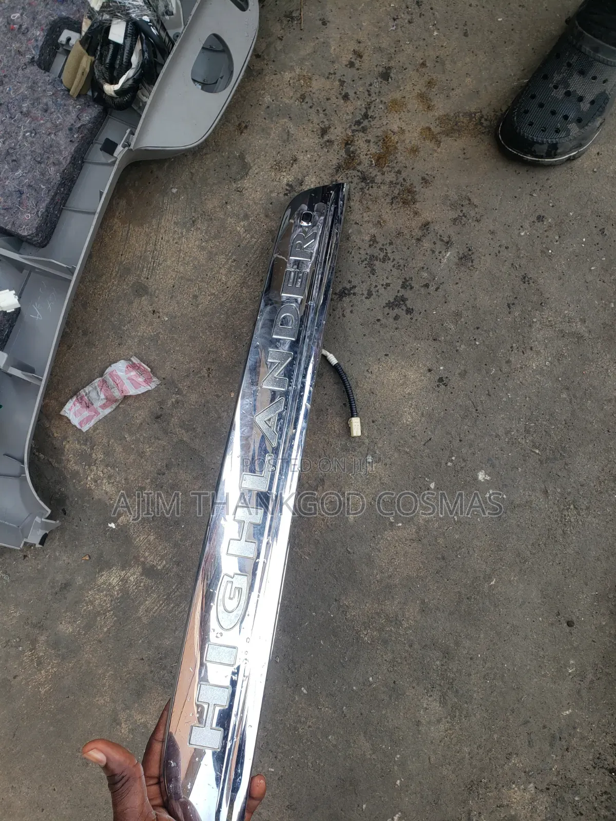 Boot Chrome Toyota Highlander 2010-2013 Sensor Type