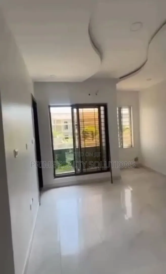 1bdrm Shared Apartment in Lekki Expressway for rent