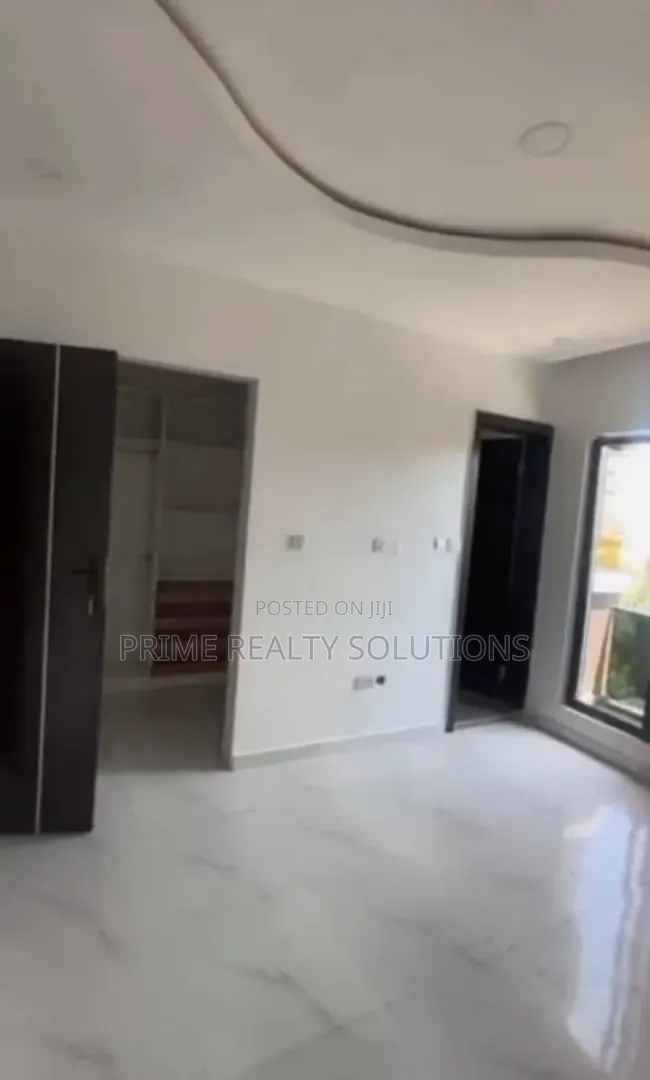 1bdrm Shared Apartment in Lekki Expressway for rent