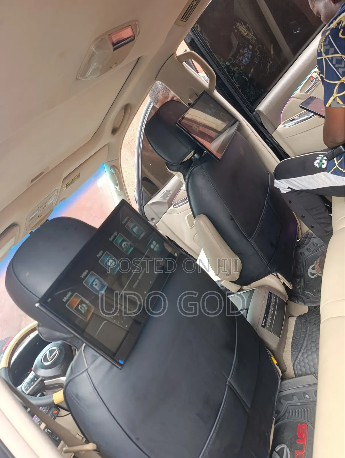 13.3 Inches Car Headrest Multimedia Player