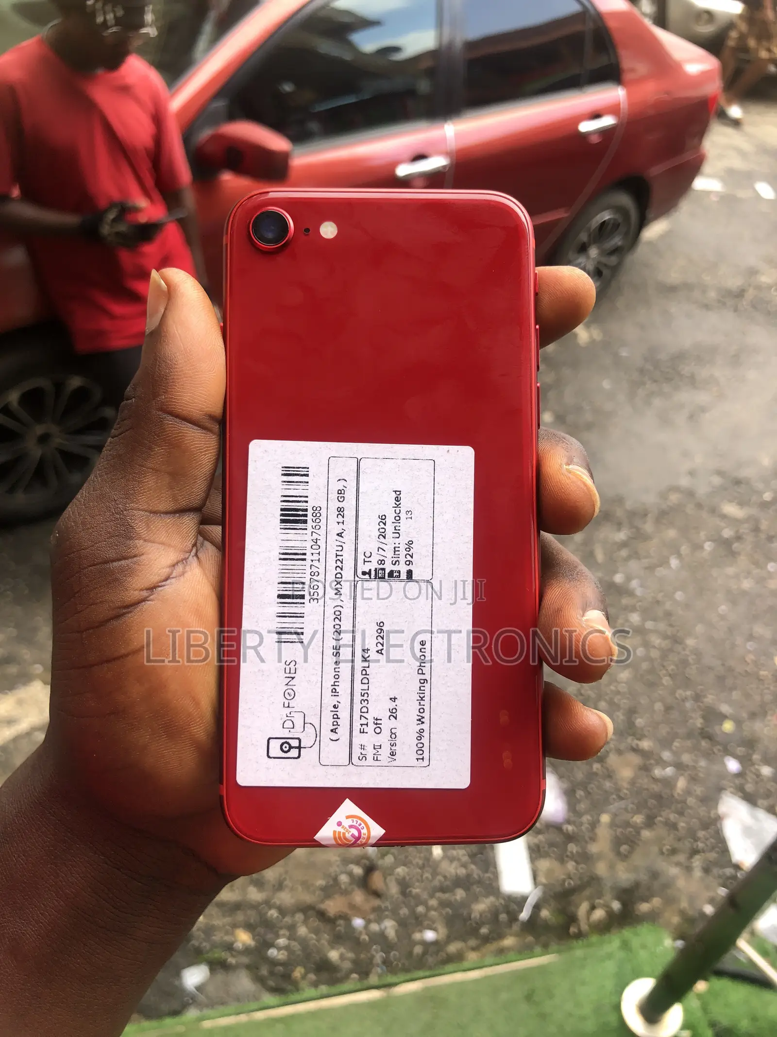Apple iPhone SE 128 GB Red