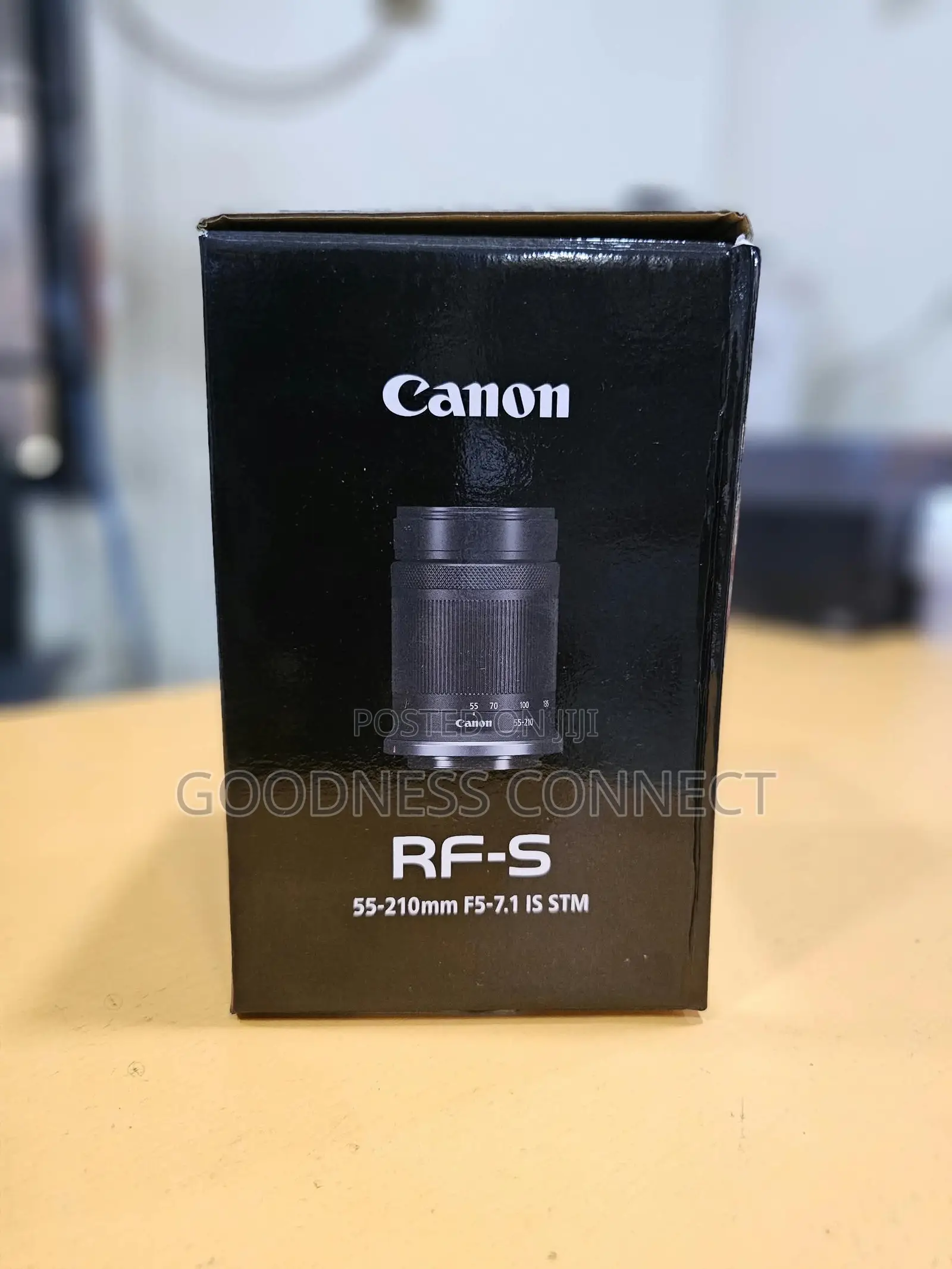 Canon Rf-S 55–210mm F5–7.1 Is STM
