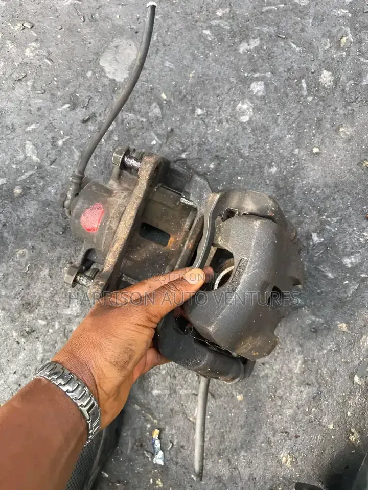 Toyota Corolla 2005 Caliper