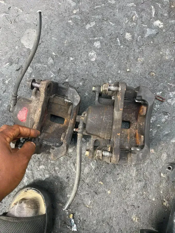 Toyota Corolla 2005 Caliper