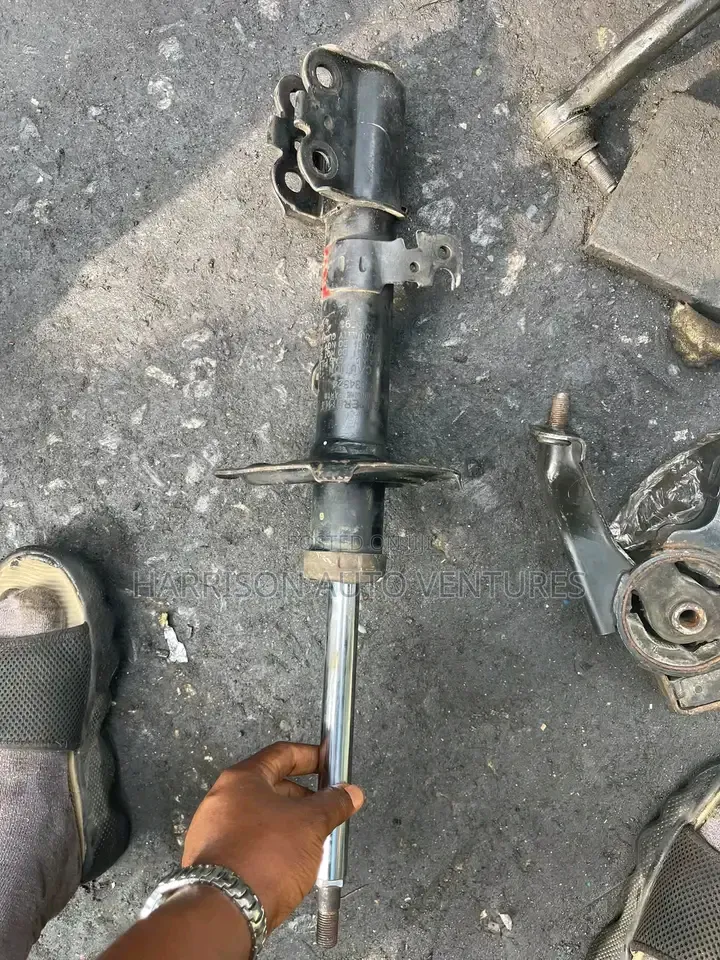 Toyota Corolla 2005 Front Shock Absorber