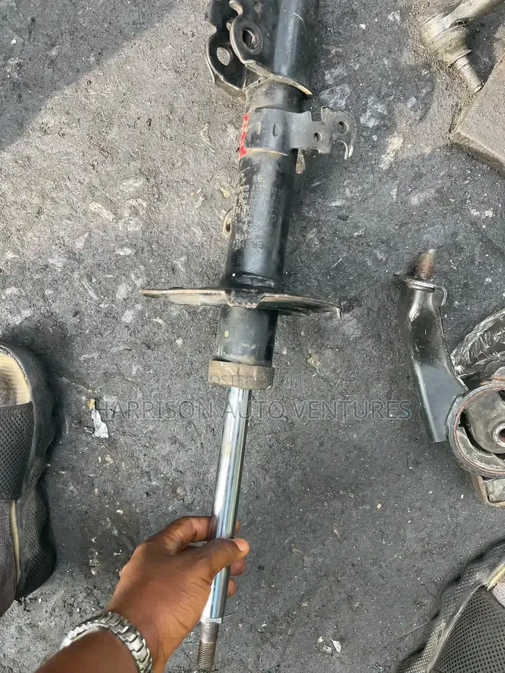 Toyota Corolla 2005 Front Shock Absorber