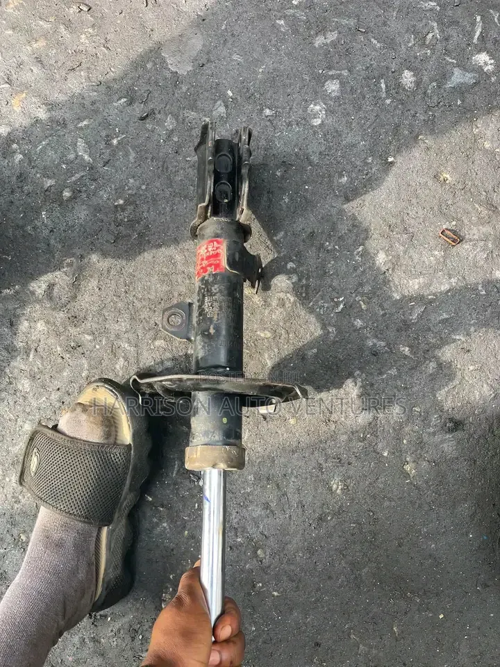 Toyota Corolla 2005 Front Shock Absorber