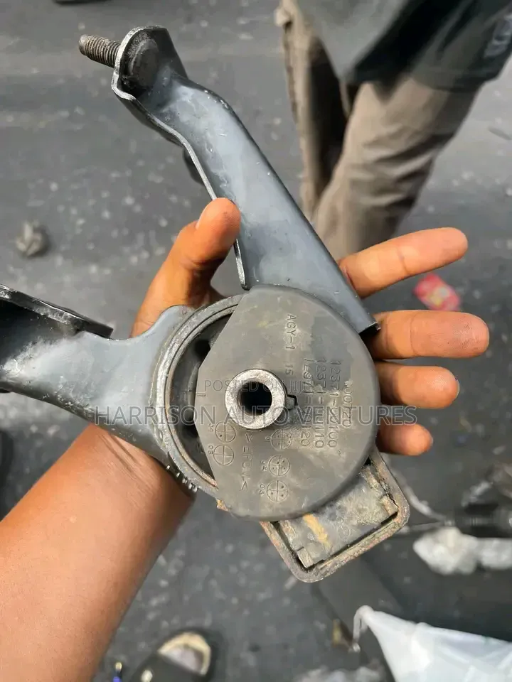 Toyota Corolla 2005-2007 Engine Seat