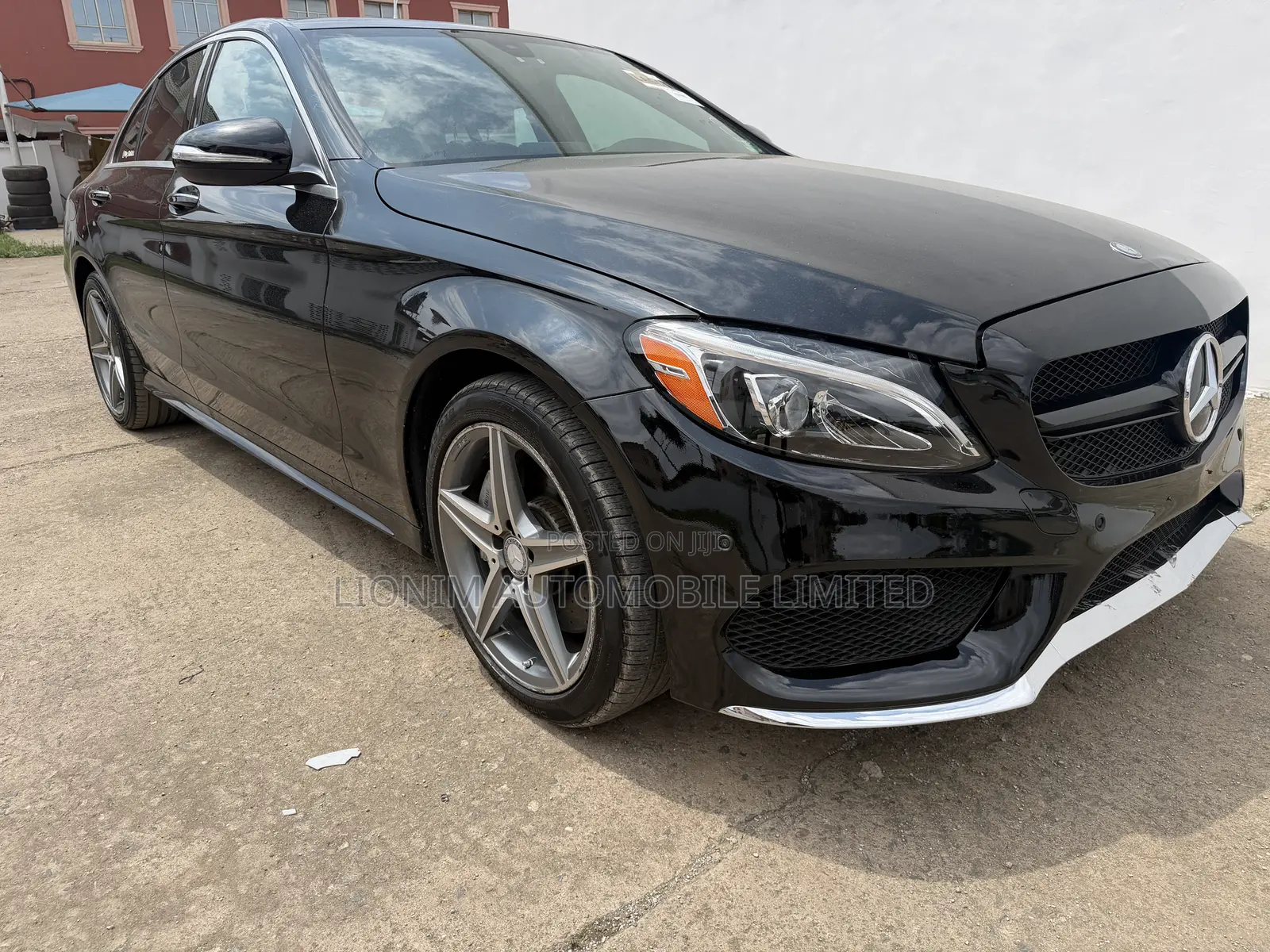 Mercedes-Benz C300 Luxury 4dr AWD 4Matic Sedan (2.0L 4cyl 7A) 2015