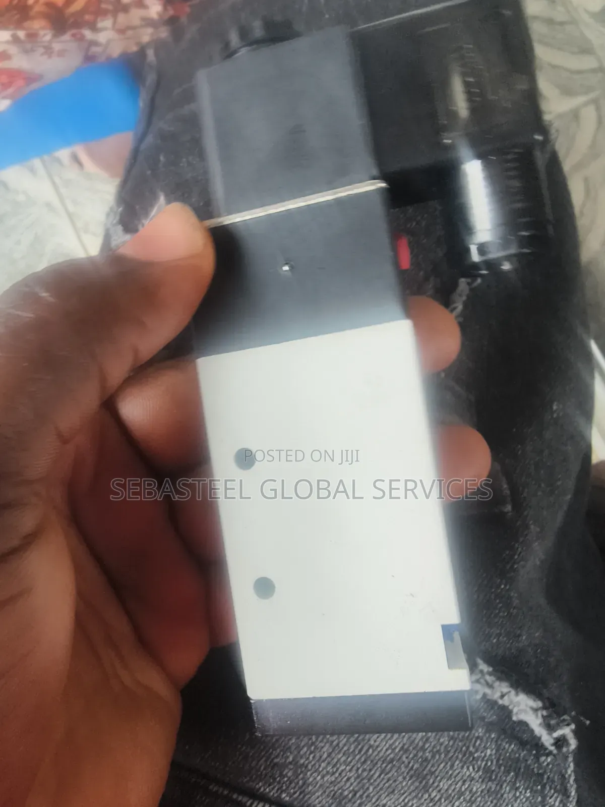 1⁄4 Solenoid Valve / AirTAC 4v310-08