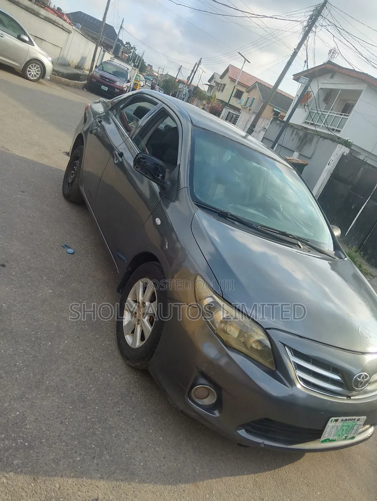 Toyota Corolla LE 4dr Sedan (1.8L 4cyl 4A) 2010 Gray