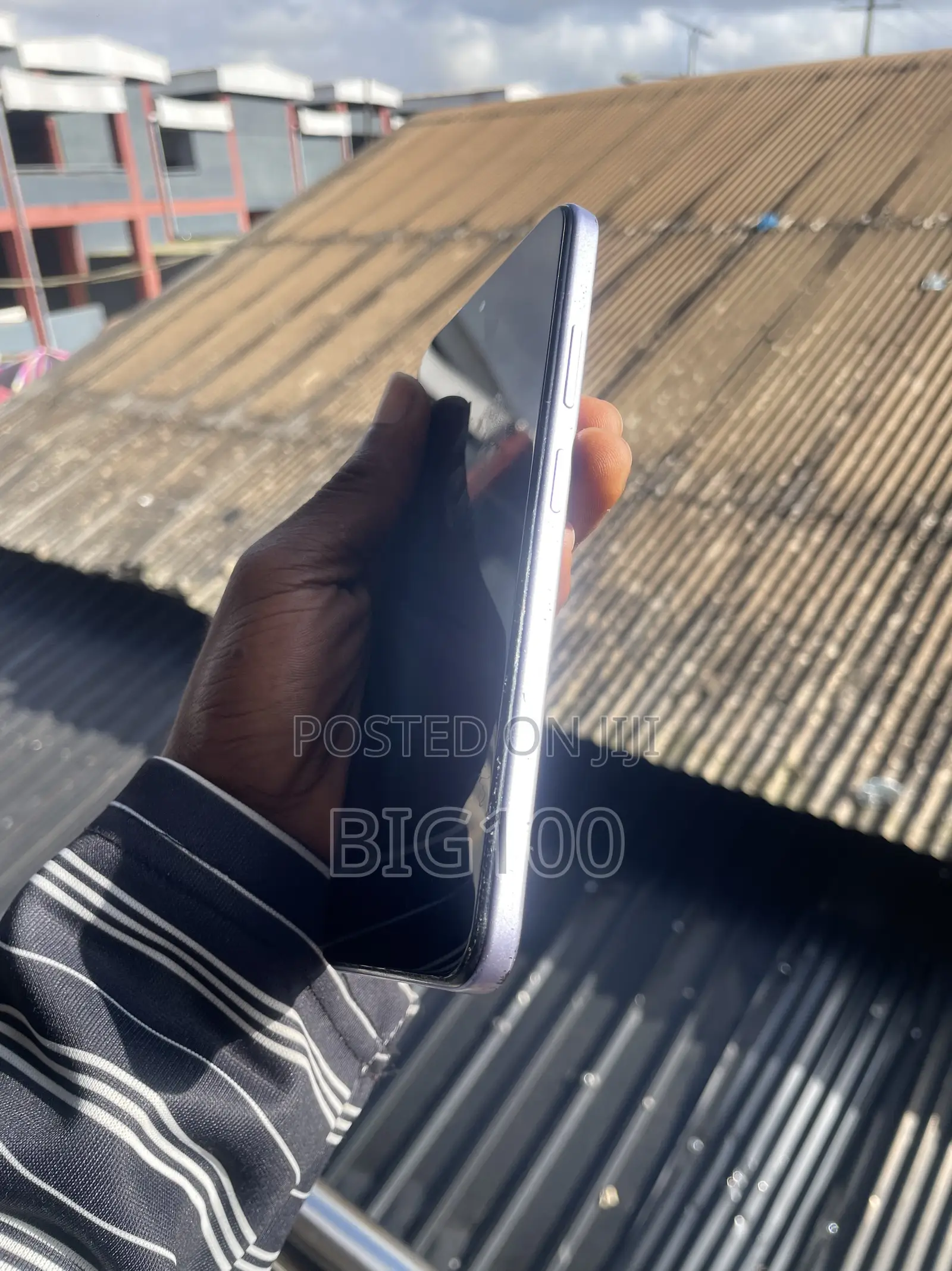 Infinix Hot 50i 128 GB Purple