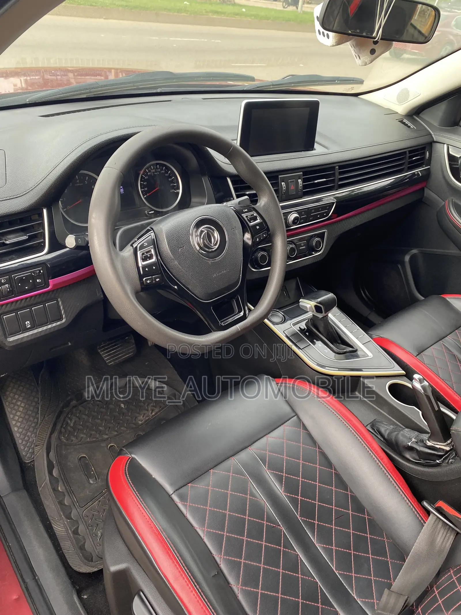 Dongfeng Fengxing Joyear 2019 Red