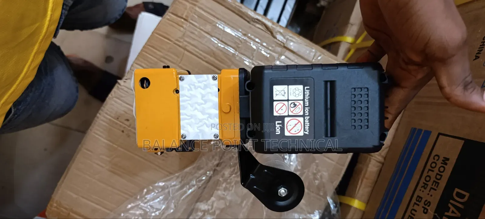 Bag Closer Machine