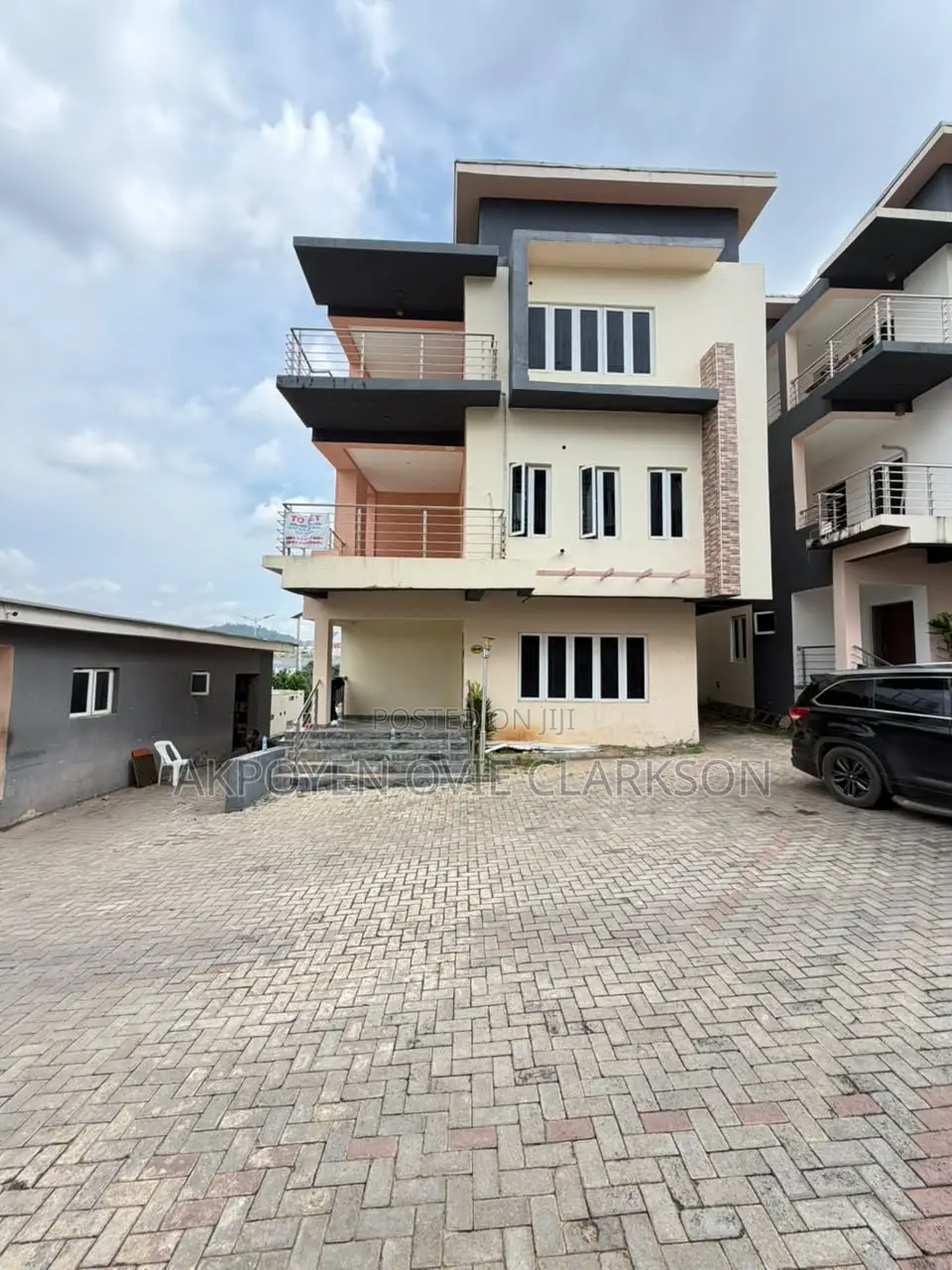 4bdrm Duplex in Guzape District for rent