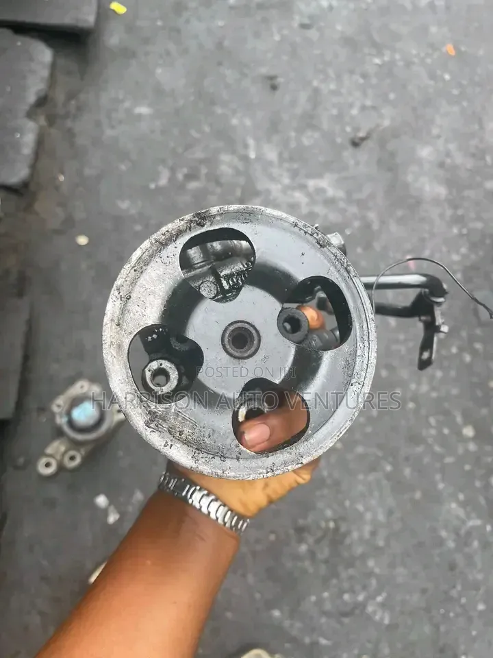 Lexus Es350 Es330 & Toyota Avalon Power Steering Pump
