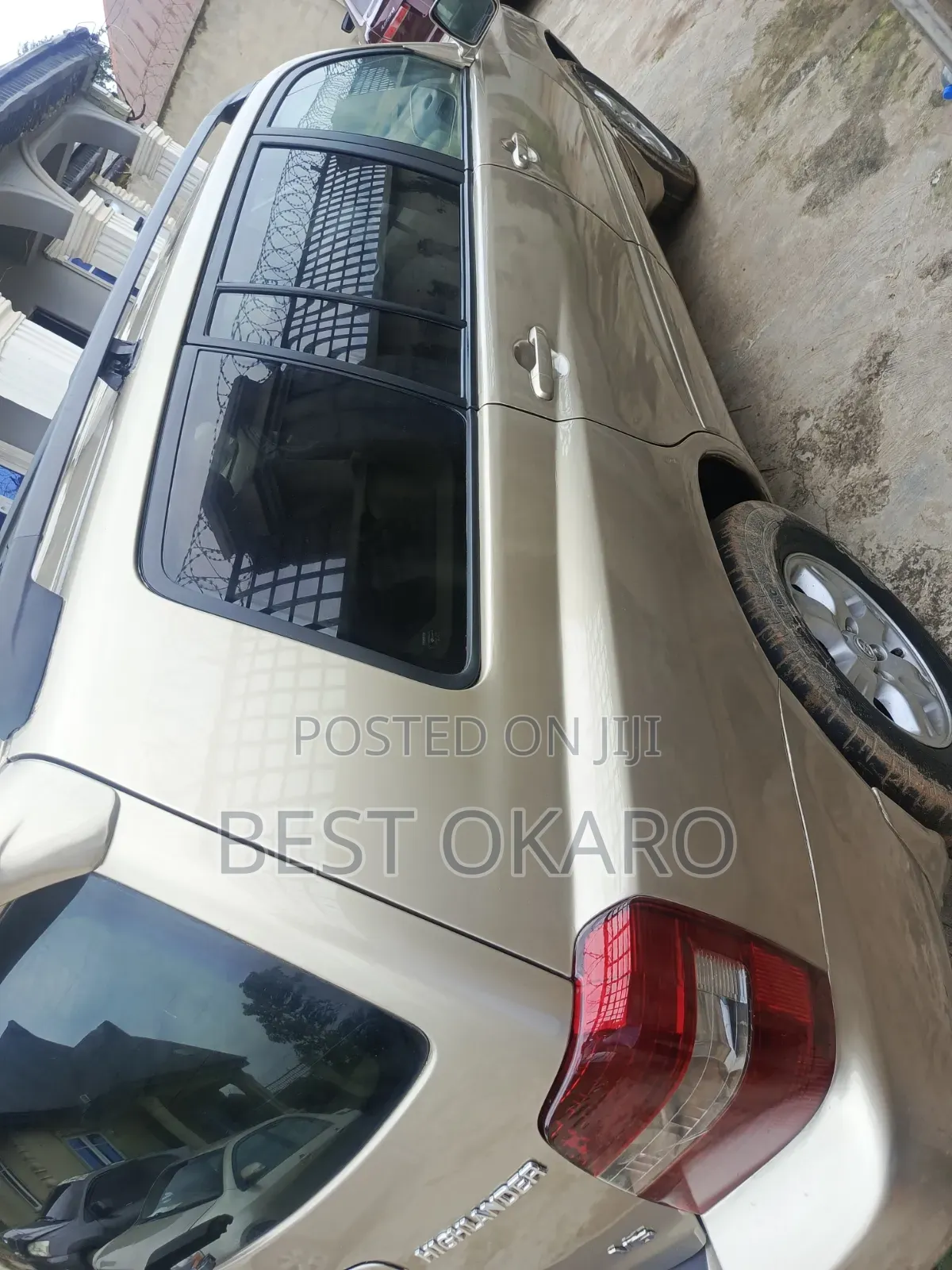 Toyota Highlander V6 2005 Gold
