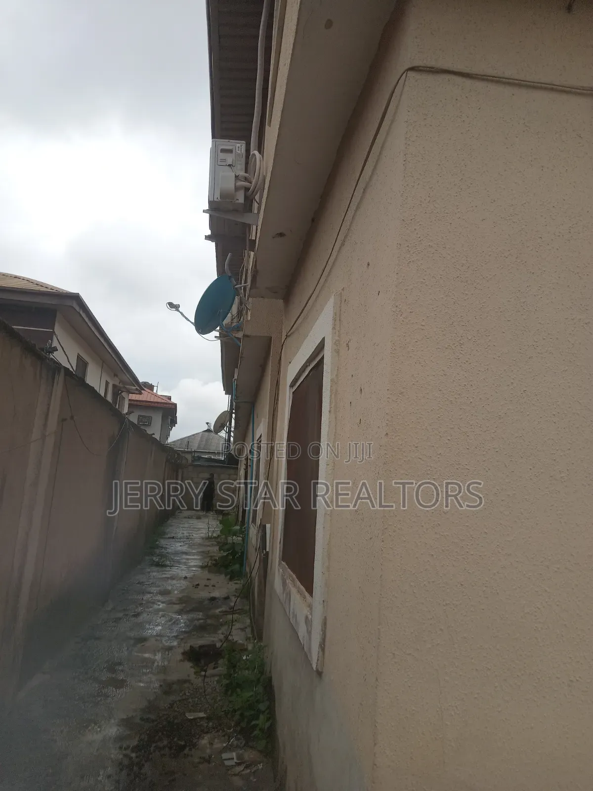 3bdrm Block of Flats in Royalpalmwill Estate, Ado / Ajah for sale