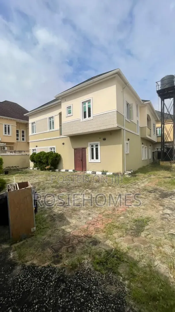 5bdrm Duplex in Western Estate, Lekki Phase 1 for rent