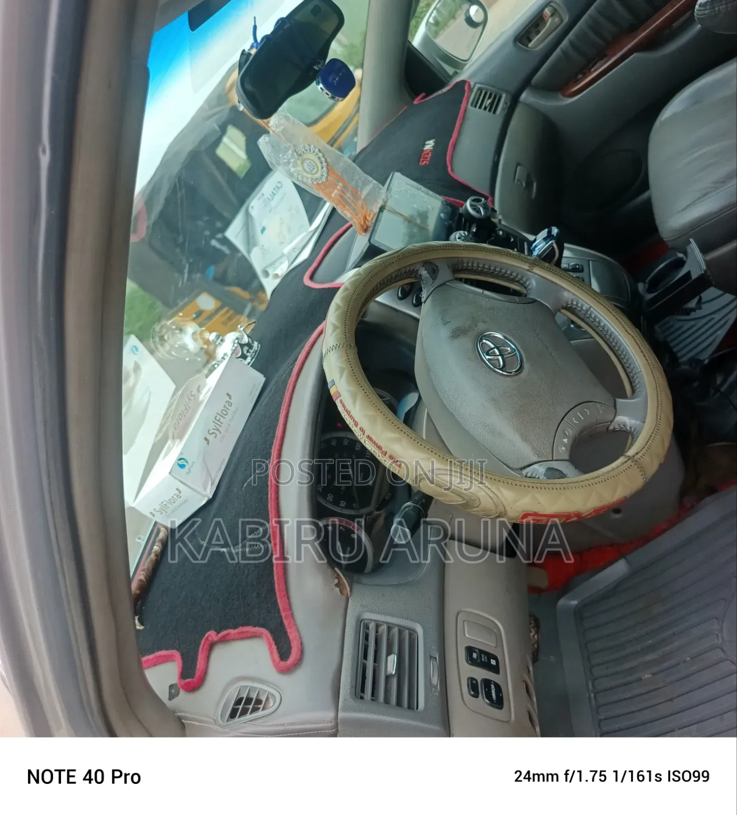 Toyota Sienna 2004 Silver
