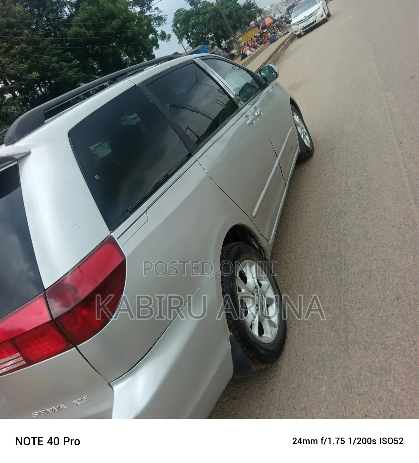 Toyota Sienna 2004 Silver