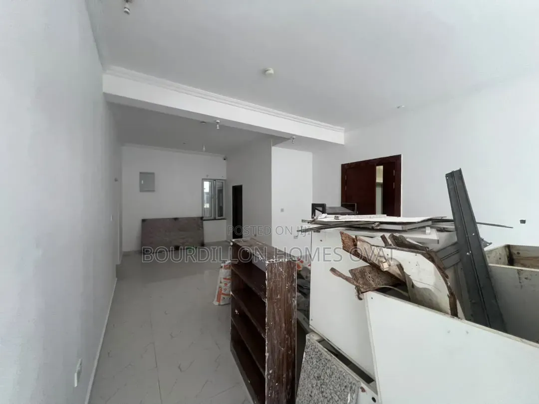 3bdrm Apartment in Oniru Victoria for rent