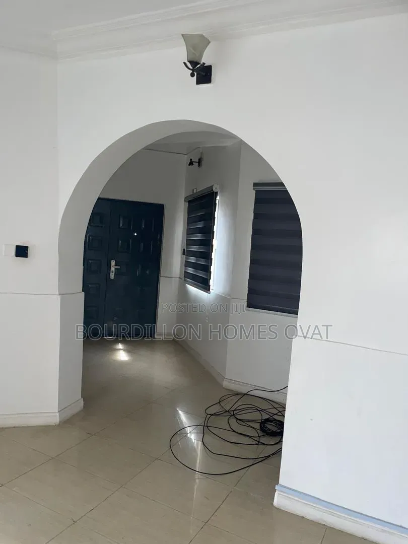 3bdrm Apartment in Parkview Estate for rent