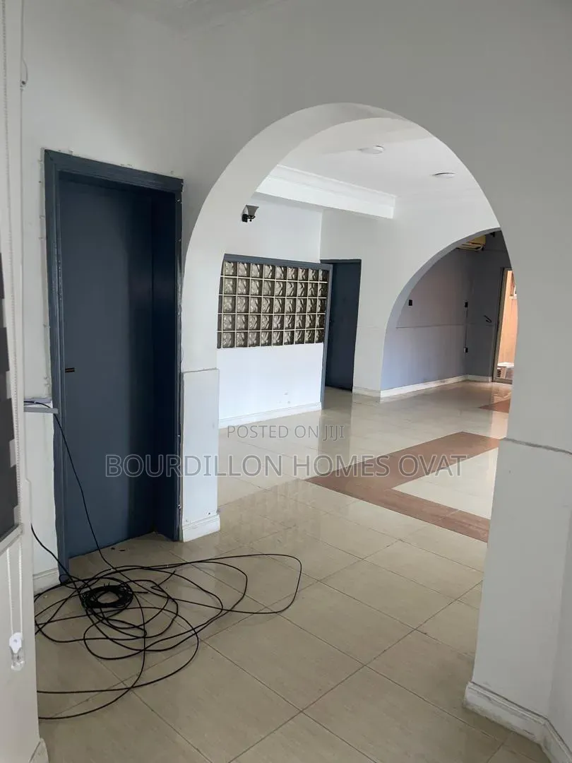 3bdrm Apartment in Parkview Estate for rent