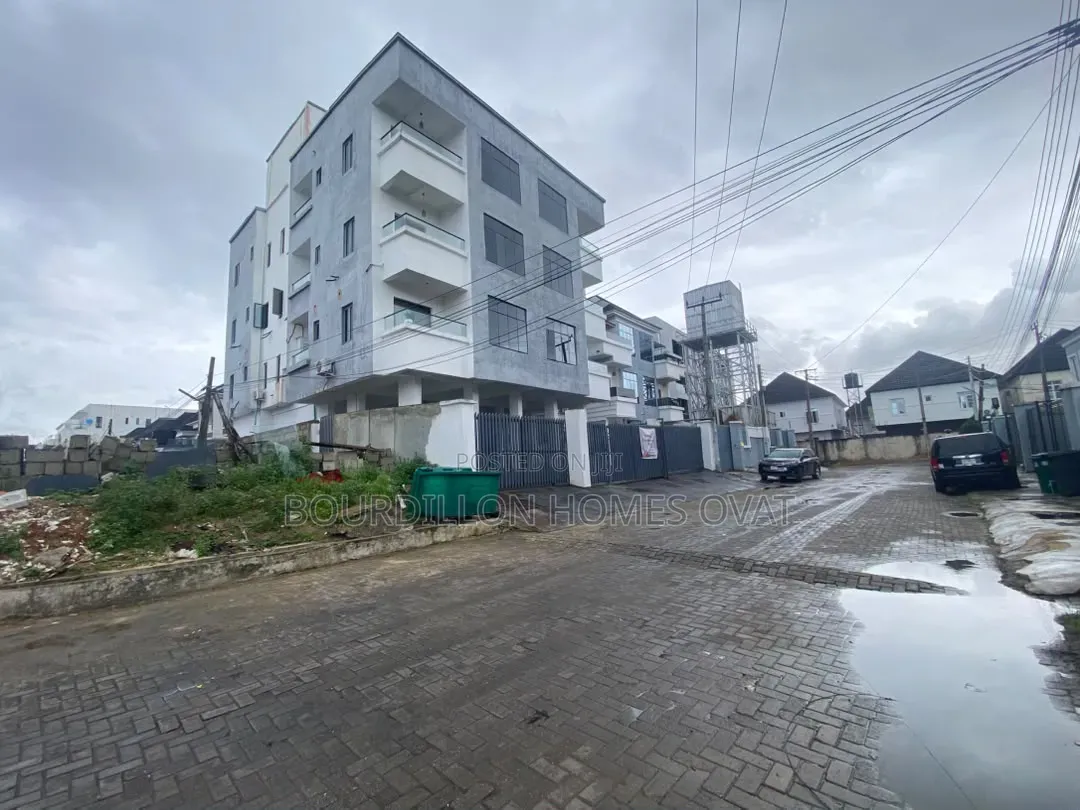 2bdrm Apartment in Chevron Lekki Lagos for sale