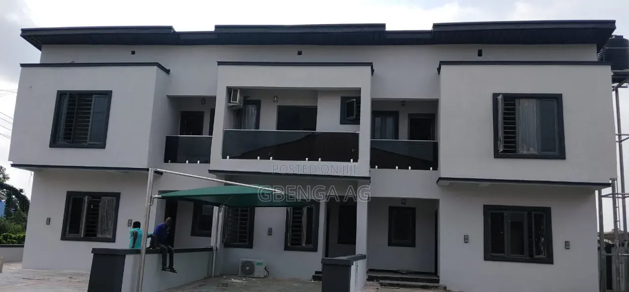 4bdrm Duplex in William Shobowale, Alagbado for sale