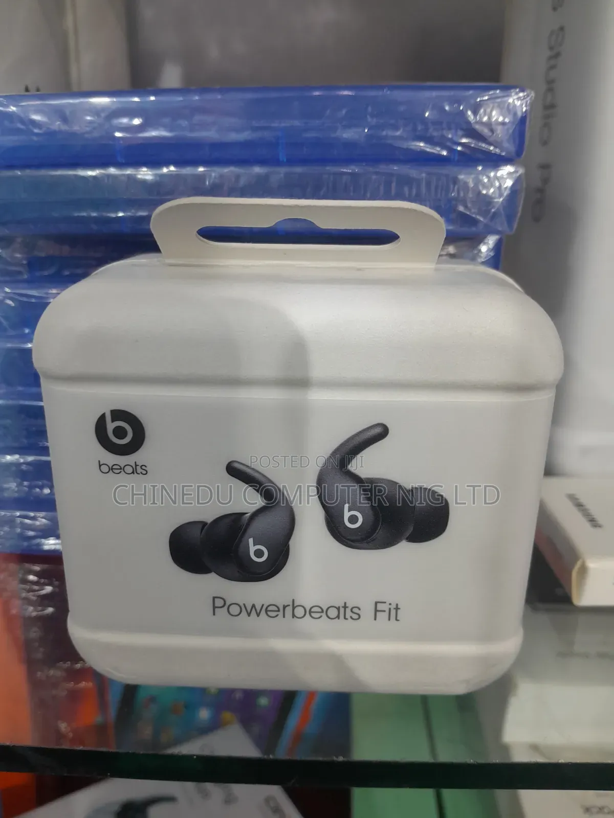 Powerbeats Fit