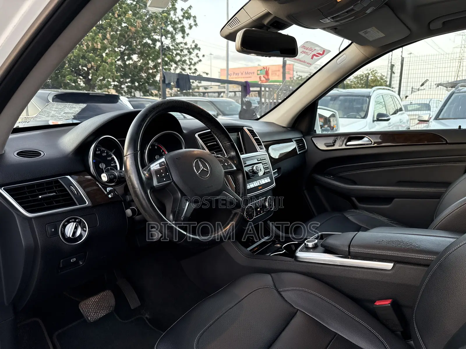 Mercedes-Benz M Class ML350 4dr SUV (3.5L 6cyl 7A) 2015 White