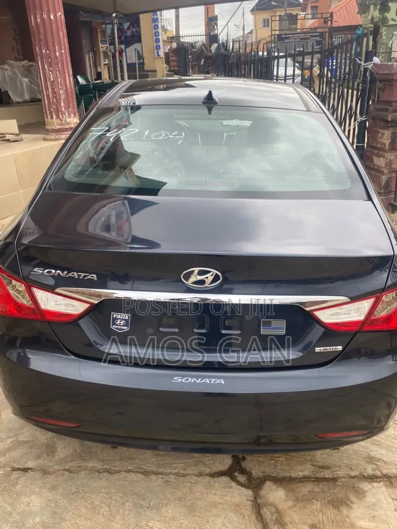 Hyundai Sonata 2013 Blue