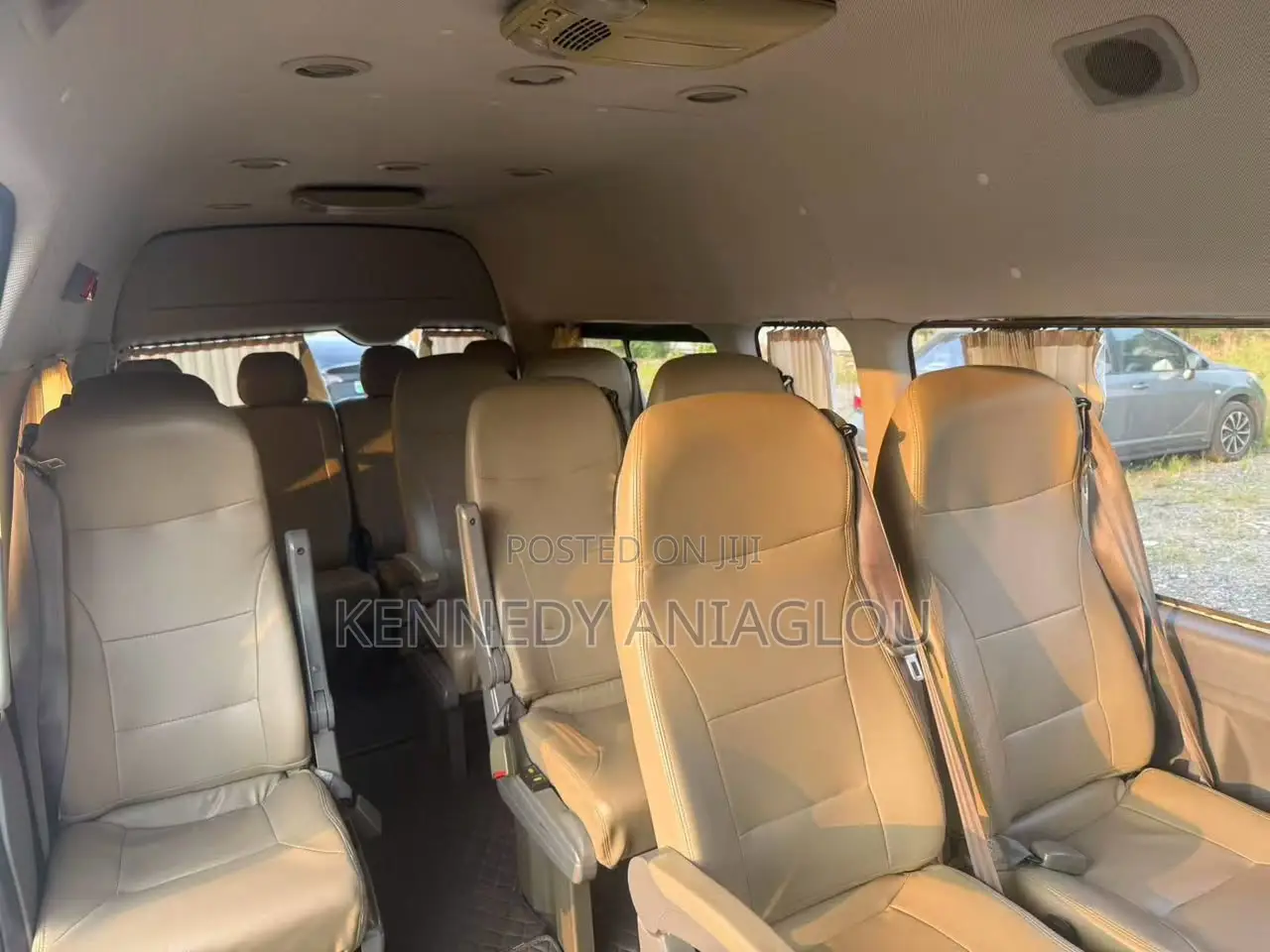 Toyota HiAce 2014 White