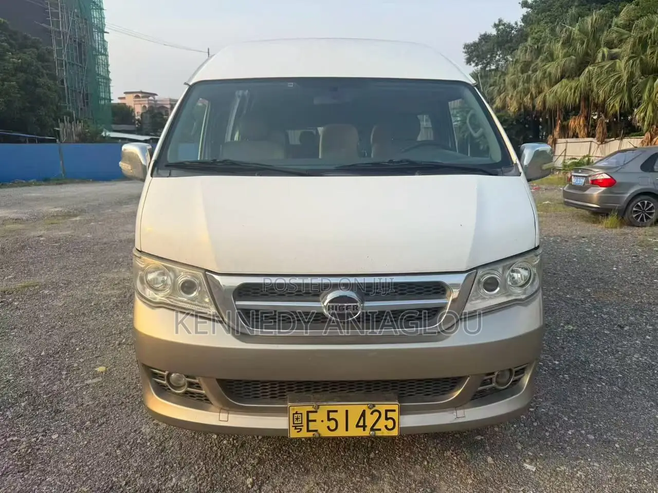 Toyota HiAce 2014 White