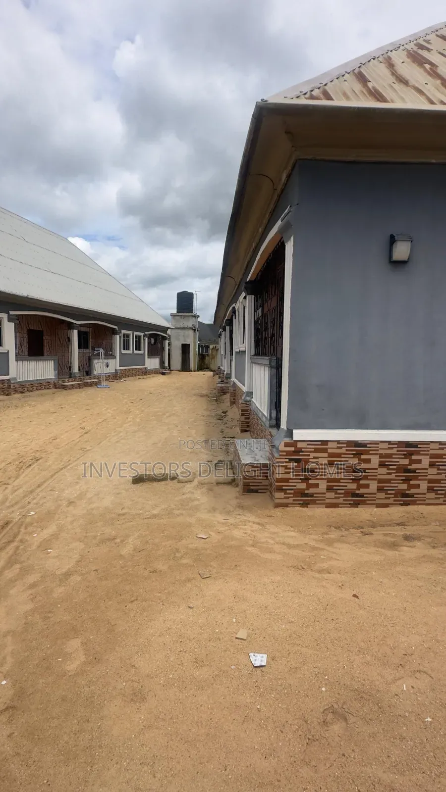 1bdrm Block of Flats in Oshimili North for sale