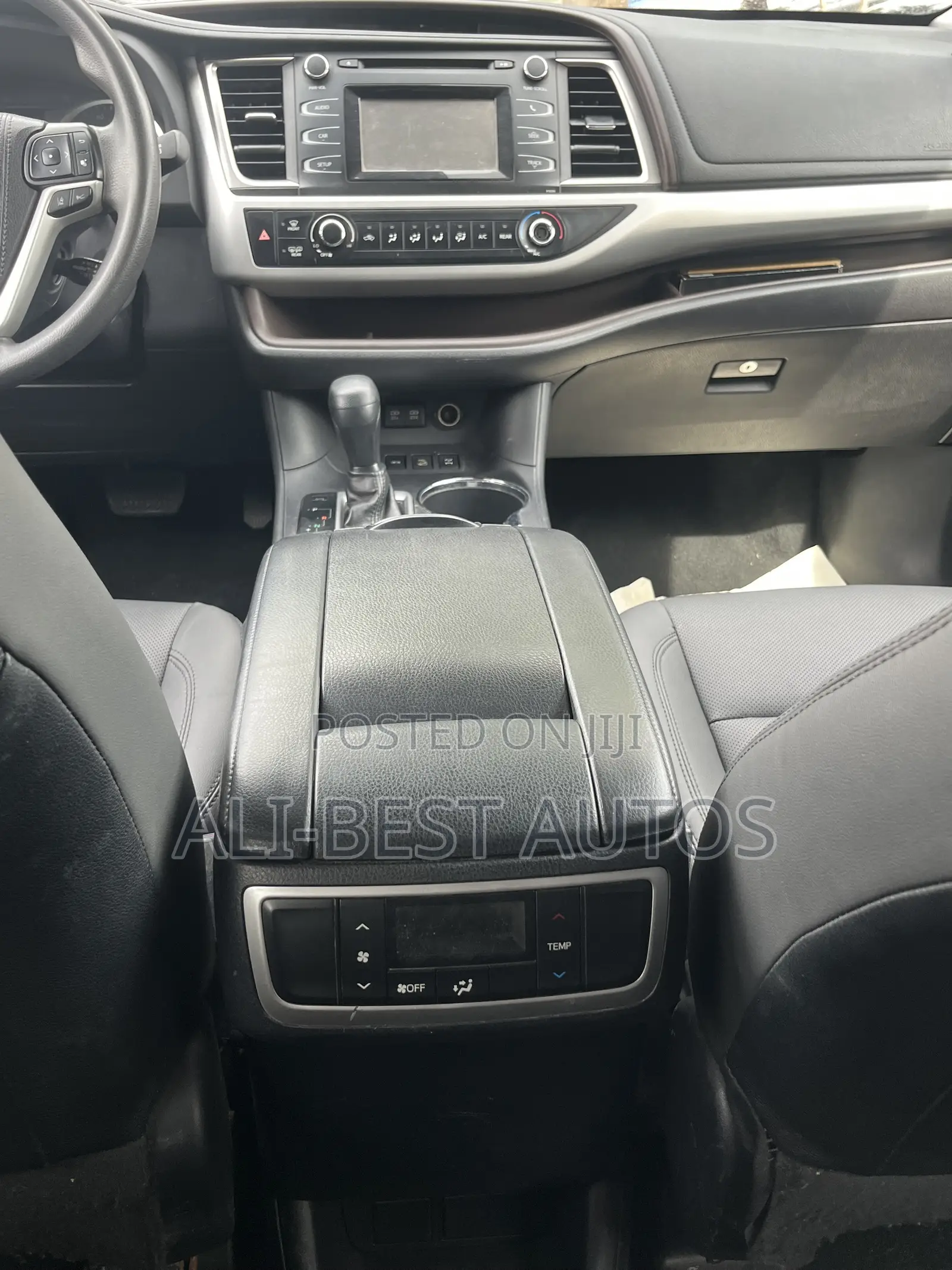 Toyota Highlander 2017 Red