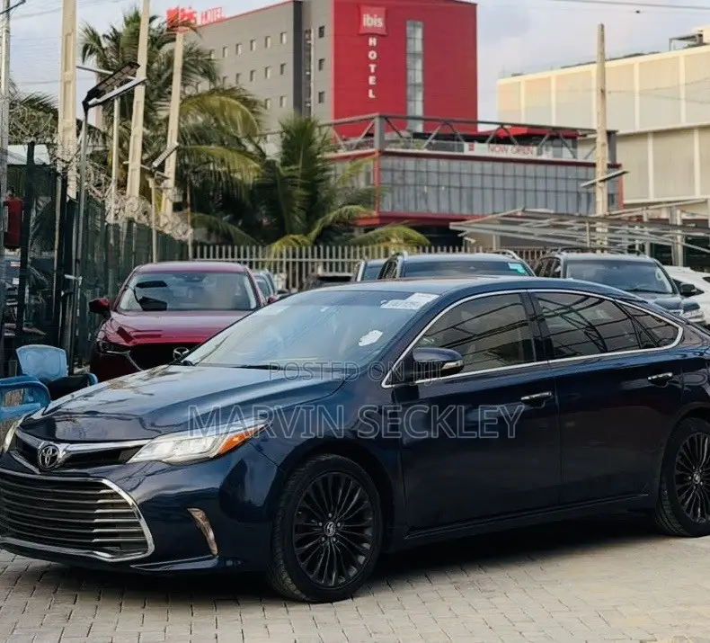 Toyota Avalon Touring FWD Sedan (3.6L 6cyl 6A) 2016 Blue