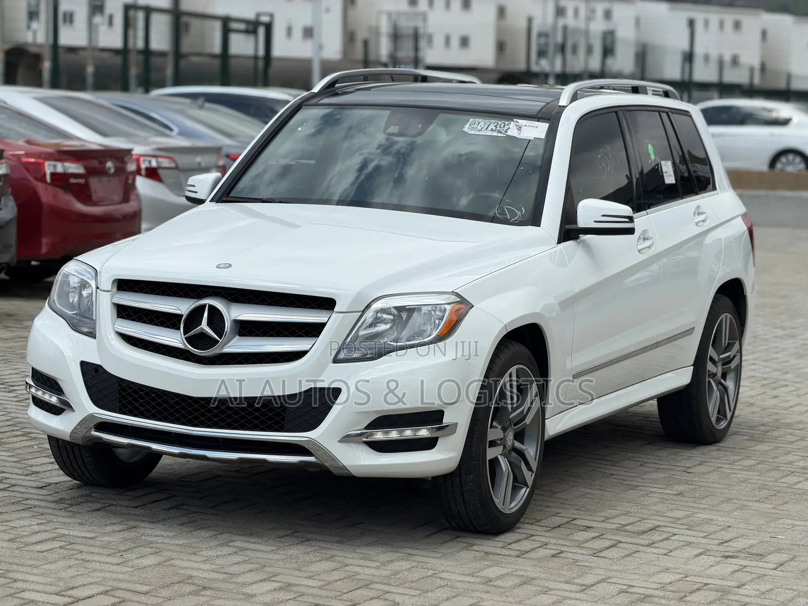 Mercedes-Benz GLK-Class Base GLK 350 4dr AWD 4MATIC (3.5L 6cyl 7A) 2015