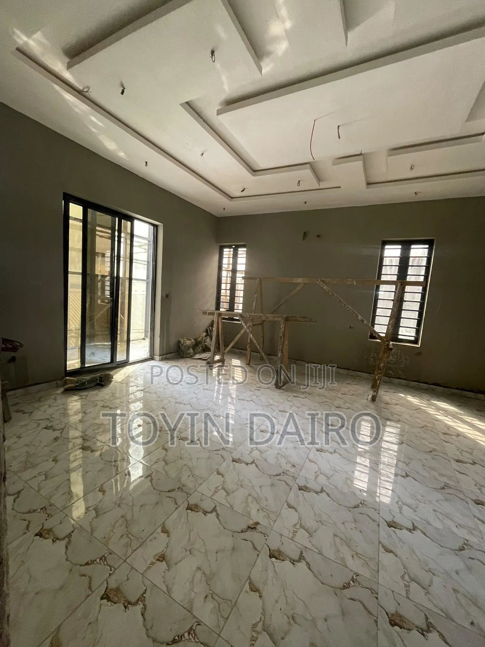 5bdrm Duplex in Akora Estate, Adeniyi Jones for sale