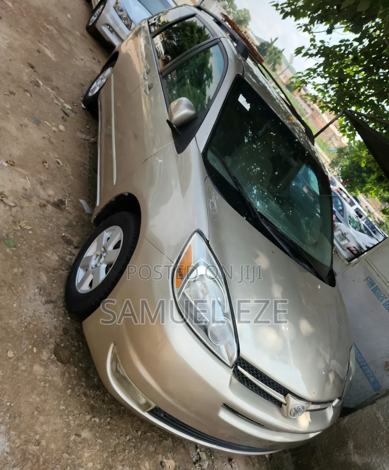 Toyota Sienna 2005 Gold