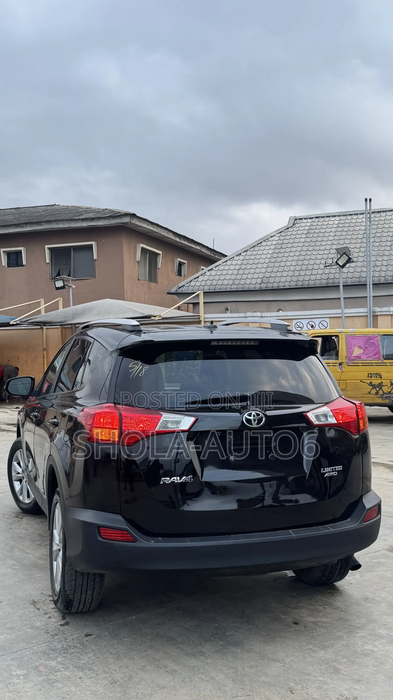 Toyota RAV4 Limited 4dr SUV AWD (2.5L 4cyl 6A) 2014 Black